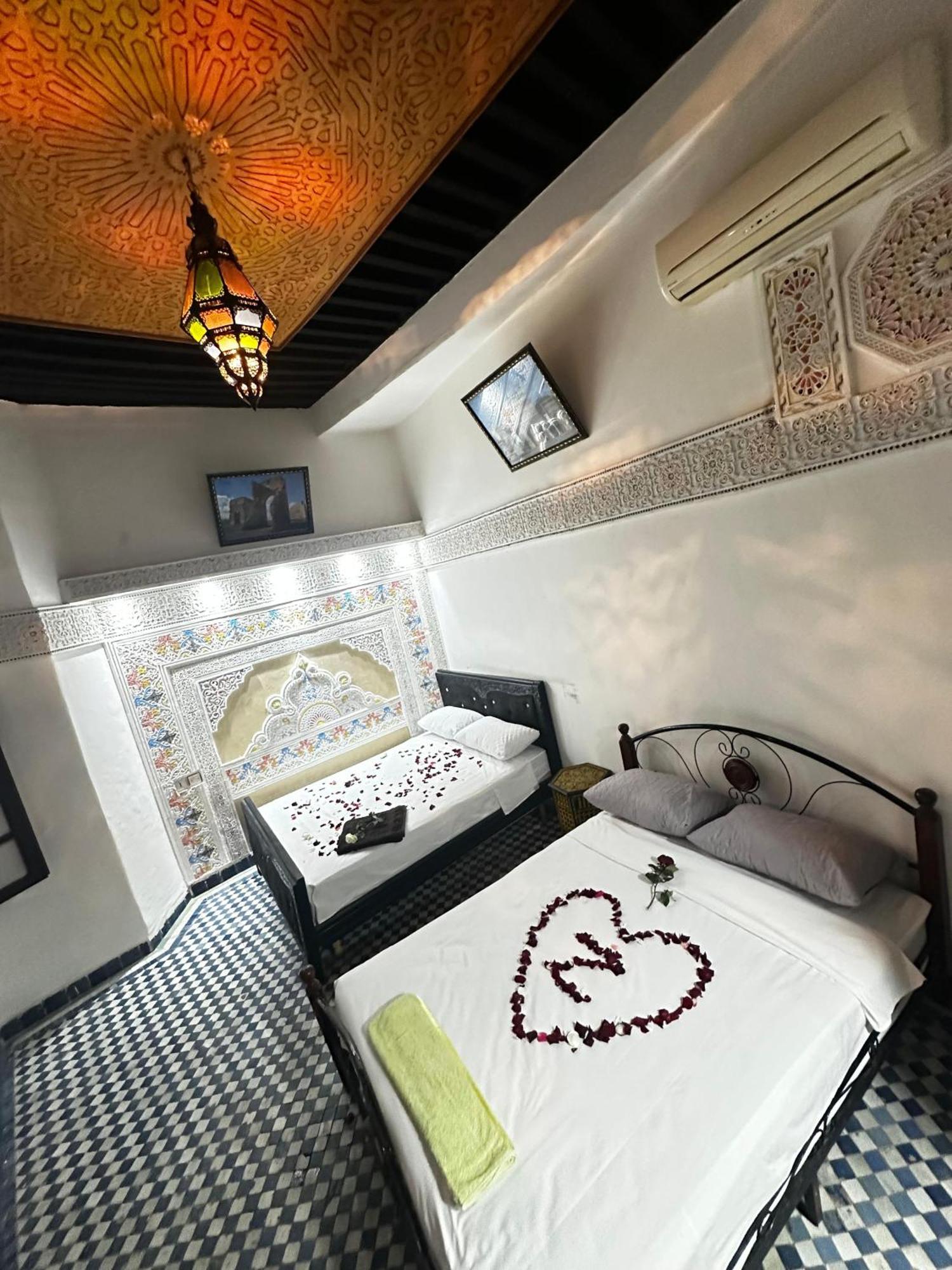 Riad Zohor Fès Exteriör bild