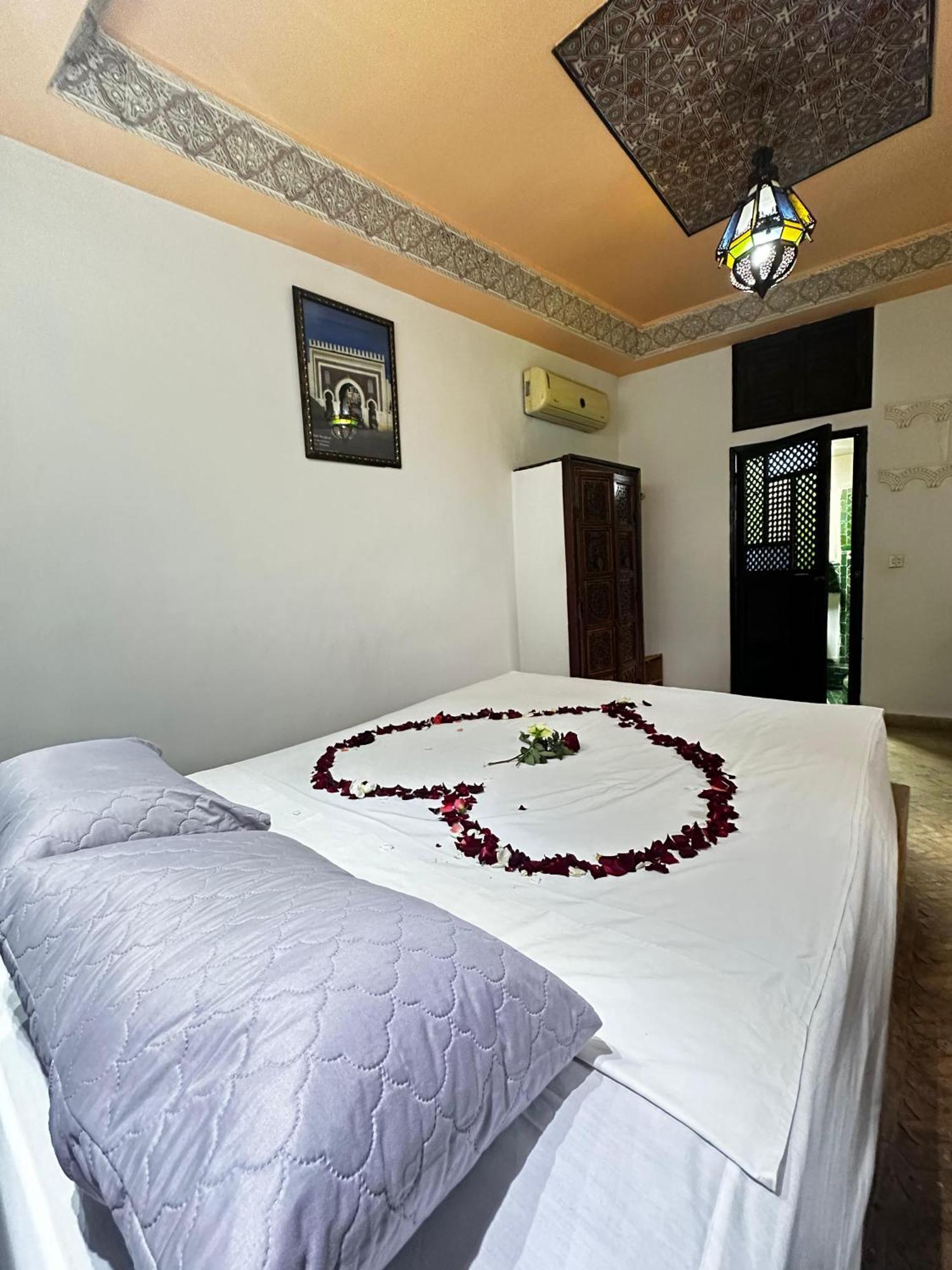 Riad Zohor Fès Exteriör bild